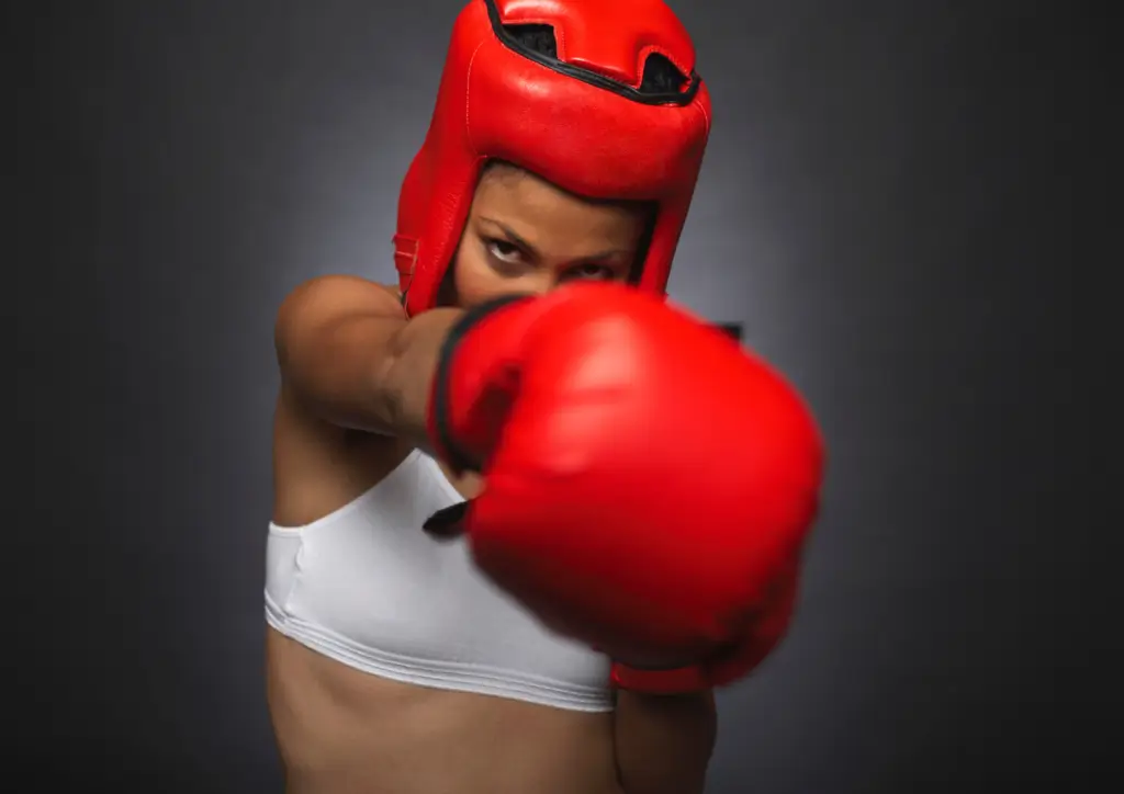 Femme qui se bat contre le sentiment d'échec